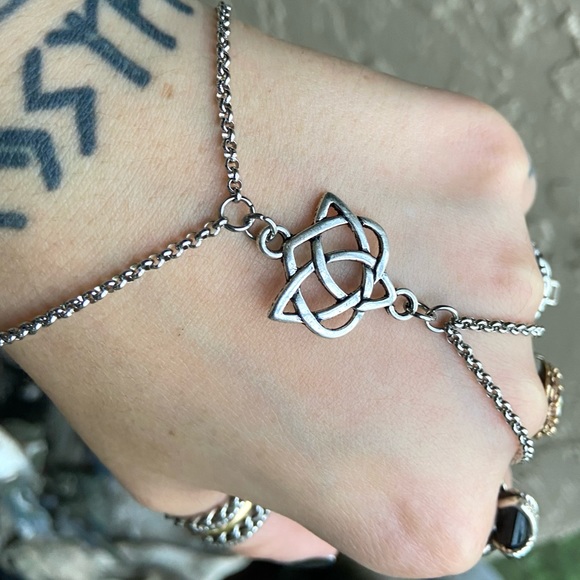 π΄ SALE ! red dot items are 2 for $25 . Bundle more than 3 and its $10 each π - Picture 4 of 13